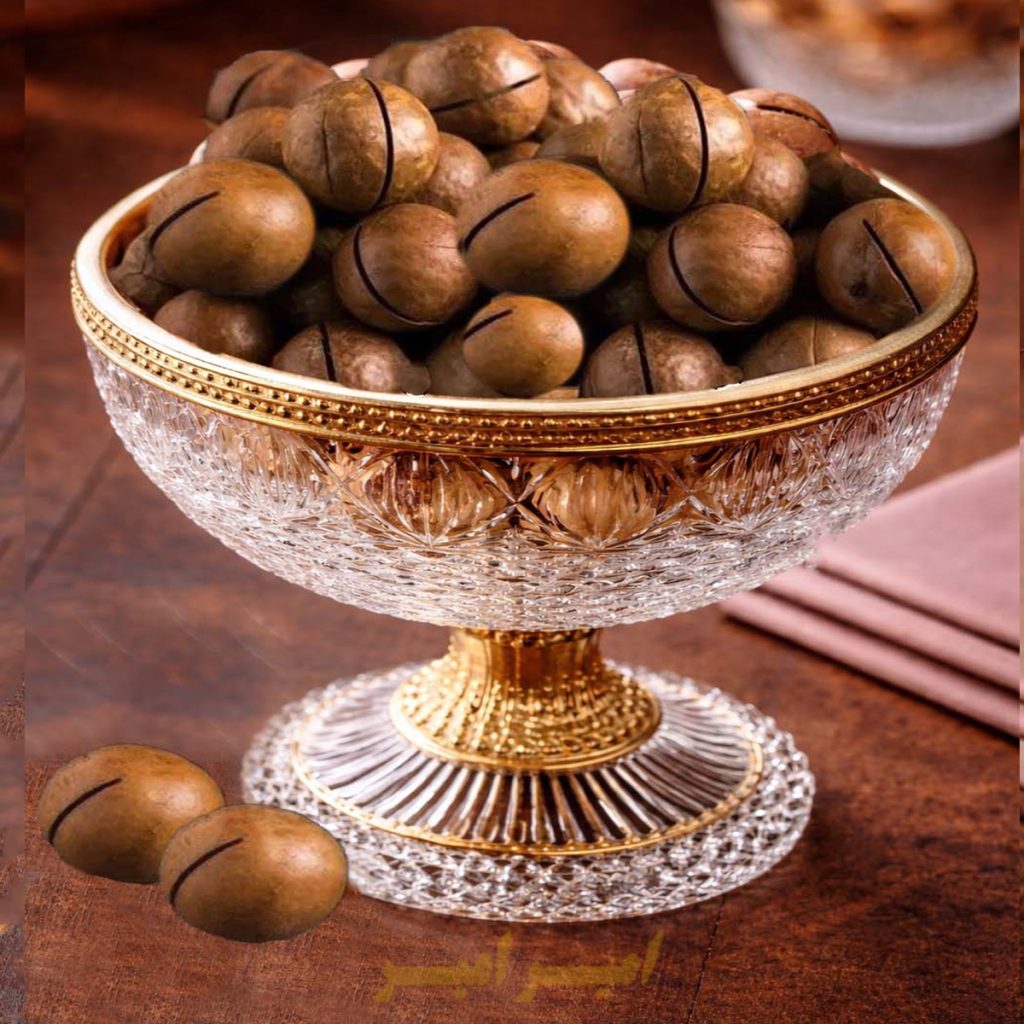 ماکادمیا در ظزف اجیل